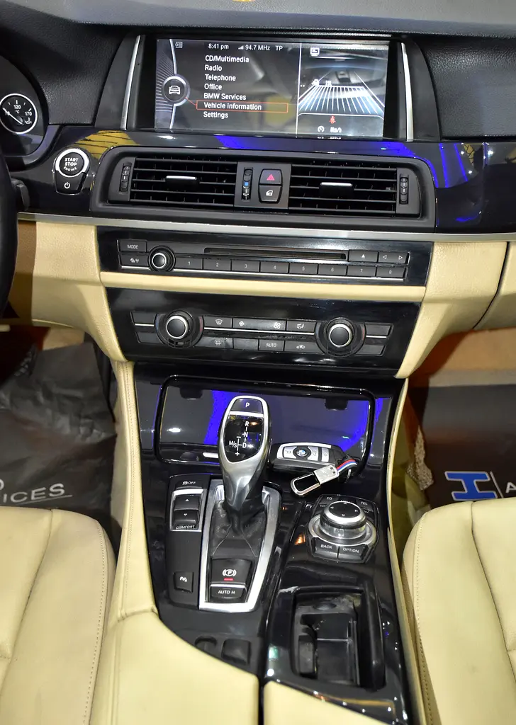 EXCELLENT DEAL for our BMW 520i ( 2012 Model ) in White Color GCC Specs - Image 15