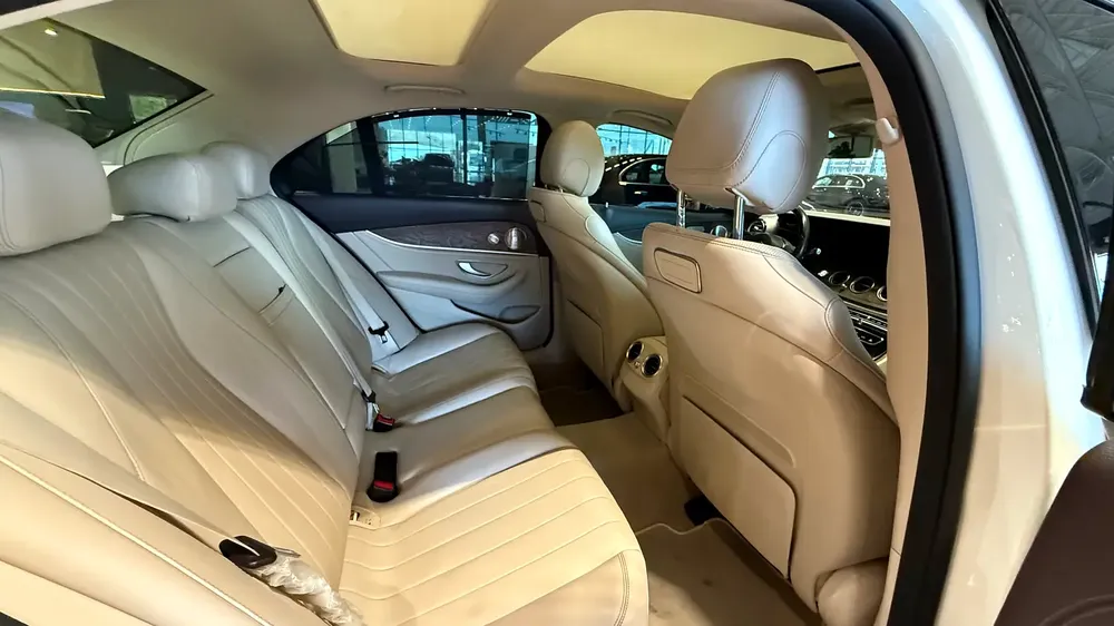 Mercedes-Benz E-Class E 300 AMG 2018 - GCC Specs - Image 11