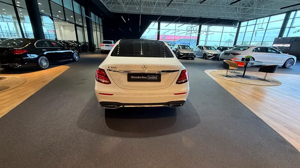 Mercedes-Benz E-Class E 300 AMG 2018 - GCC Specs - Image 7