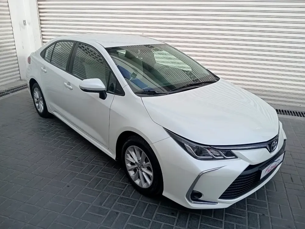 Toyota corolla 2.0 mid 2021 gcc accident free single owner - Image 15