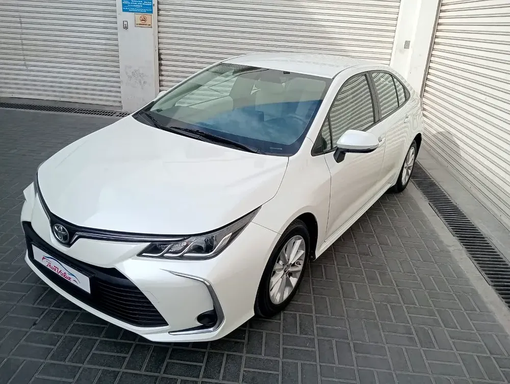 Toyota corolla 2.0 mid 2021 gcc accident free single owner - Image 16
