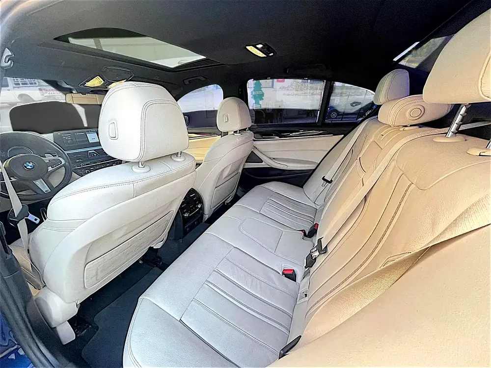AED 2,613 P.M | BMW 540 M-KIT | 3.0L V6 | GCC | 2017 | LOW MILAGE Original paint - Image 18