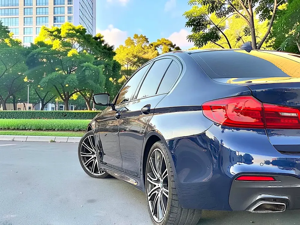 AED 2,613 P.M | BMW 540 M-KIT | 3.0L V6 | GCC | 2017 | LOW MILAGE Original paint - Image 7