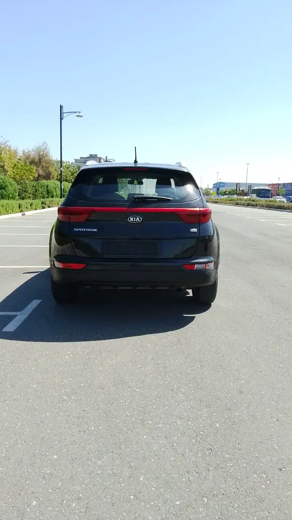Kia Sportage 2017 LX | GCC Specs | Well Maintained Lady Driven - Image 6