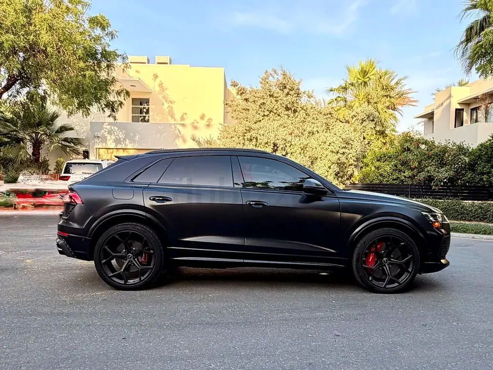 Audi RS Q8 Black Carbon Edition PRESTINR - Image 5