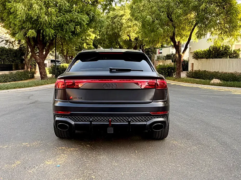 Audi RS Q8 Black Carbon Edition PRESTINR - Image 8
