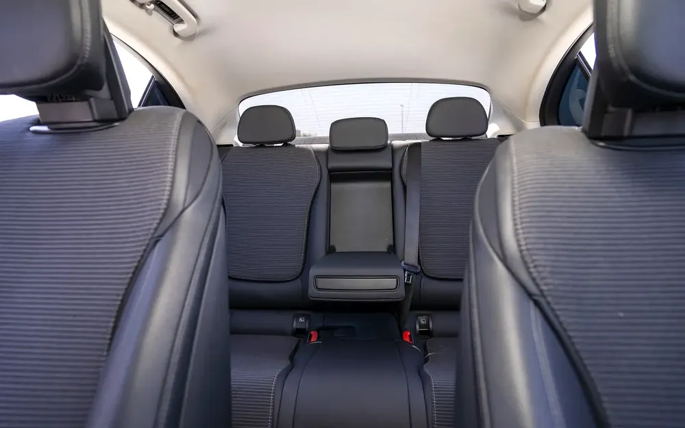 Mercedes-Benz C-Class 200 2022 - Image 12
