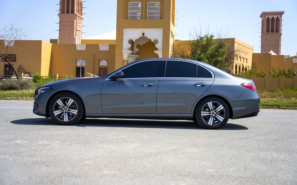 Mercedes-Benz C-Class 200 2022 - Image 14