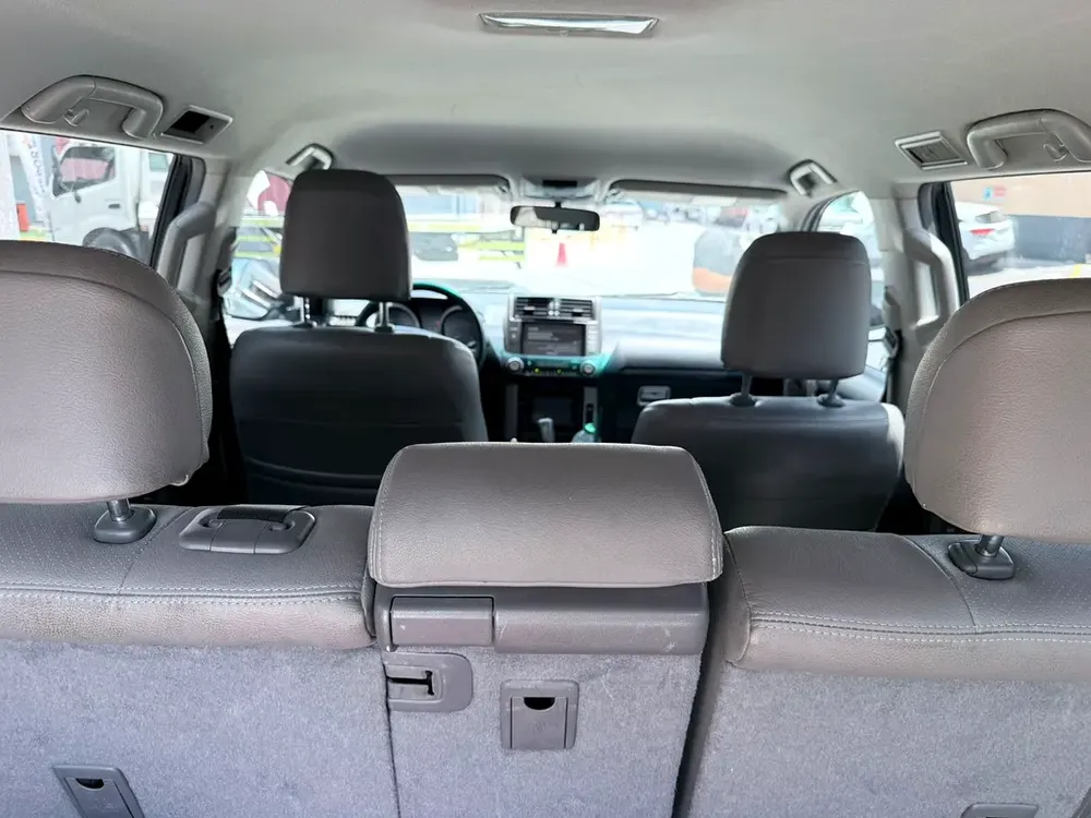 Toyota Prado TXL 2013 - GCC Specs - Well Maintained - Image 10