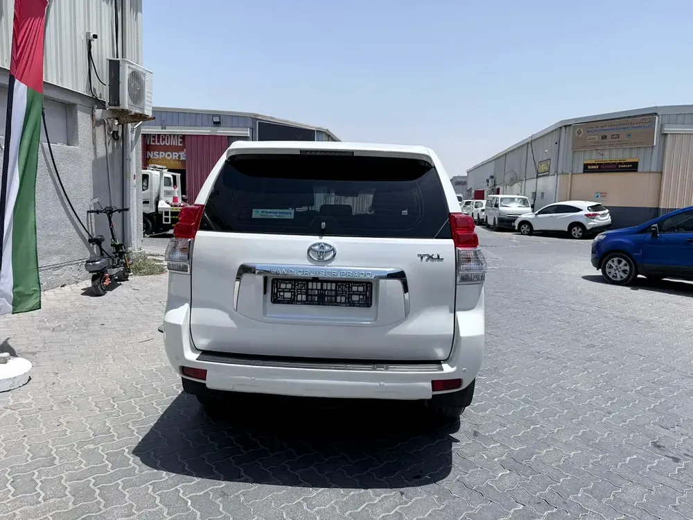 Toyota Prado TXL 2013 - GCC Specs - Well Maintained - Image 11