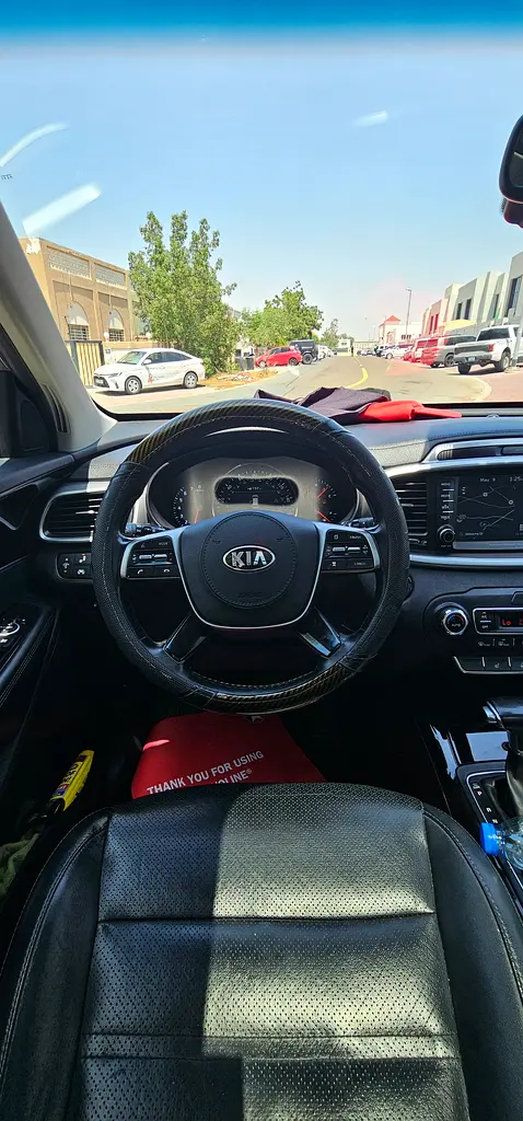 Kia Sorento | 7 Seater | First Owner | Full option | Panaromic Sunroof | AWD | Urgent sale - Image 9