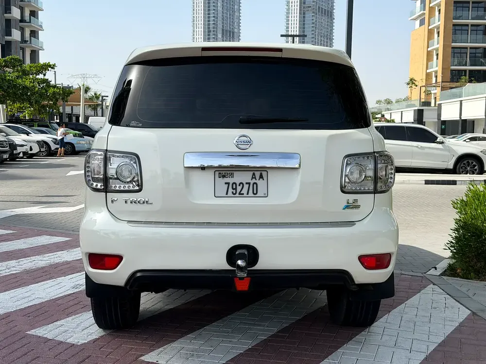 Nissan Patrol 2012 LE GCC Specs - Powerful V8 Luxury SUV - Image 5