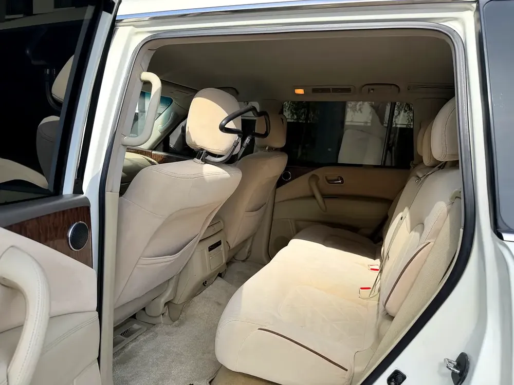 Nissan Patrol 2012 LE GCC Specs - Powerful V8 Luxury SUV - Image 9