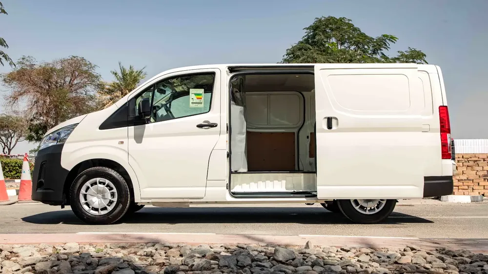 Toyota Hiace STD 3S P AT GL RA | CARGO VAN | 2026 - Image 5