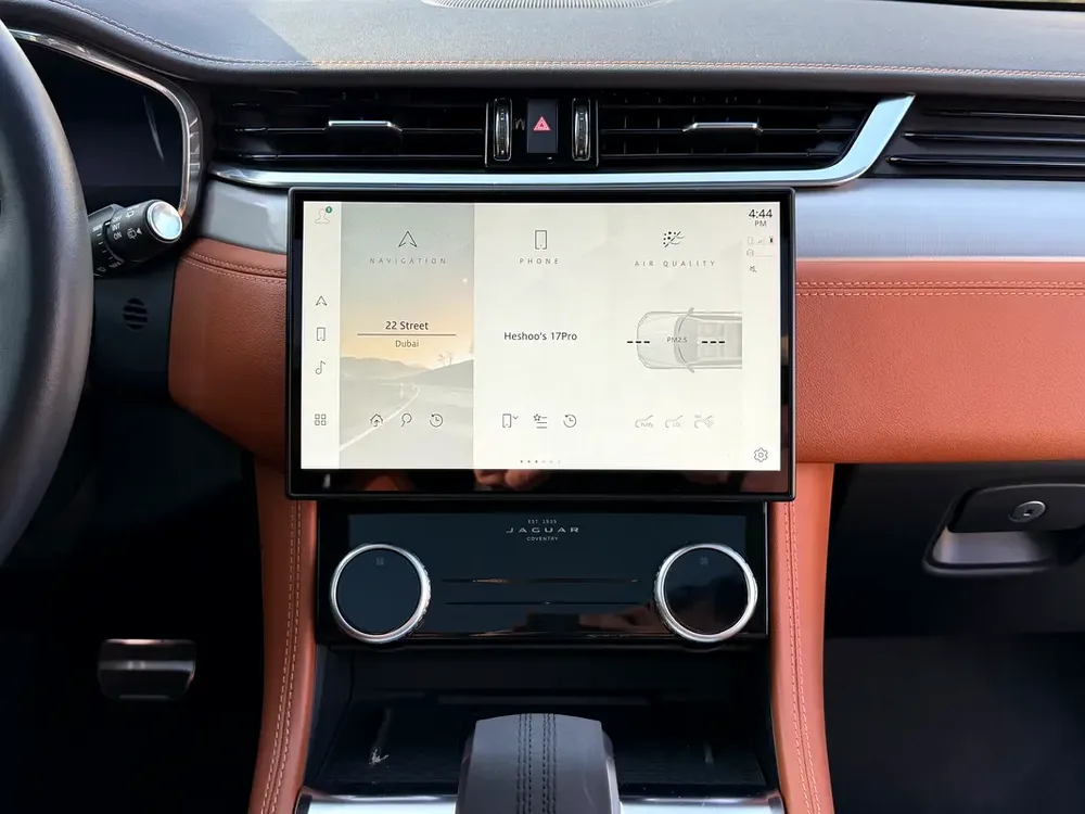 Jaguar F-Pace R Dynamic SE - Image 13