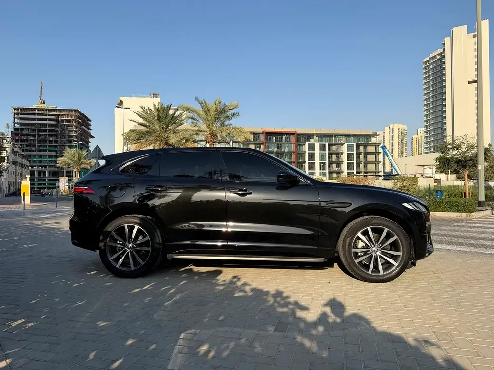 Jaguar F-Pace R Dynamic SE - Image 4