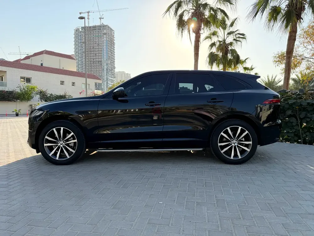 Jaguar F-Pace R Dynamic SE - Image 5