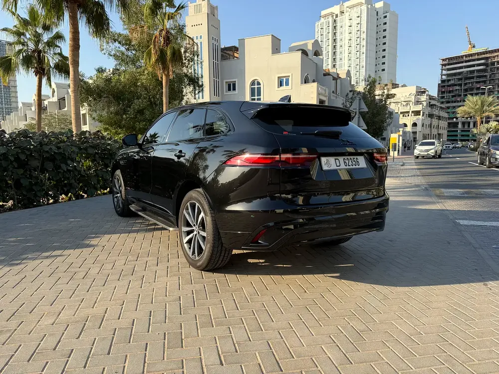 Jaguar F-Pace R Dynamic SE - Image 6