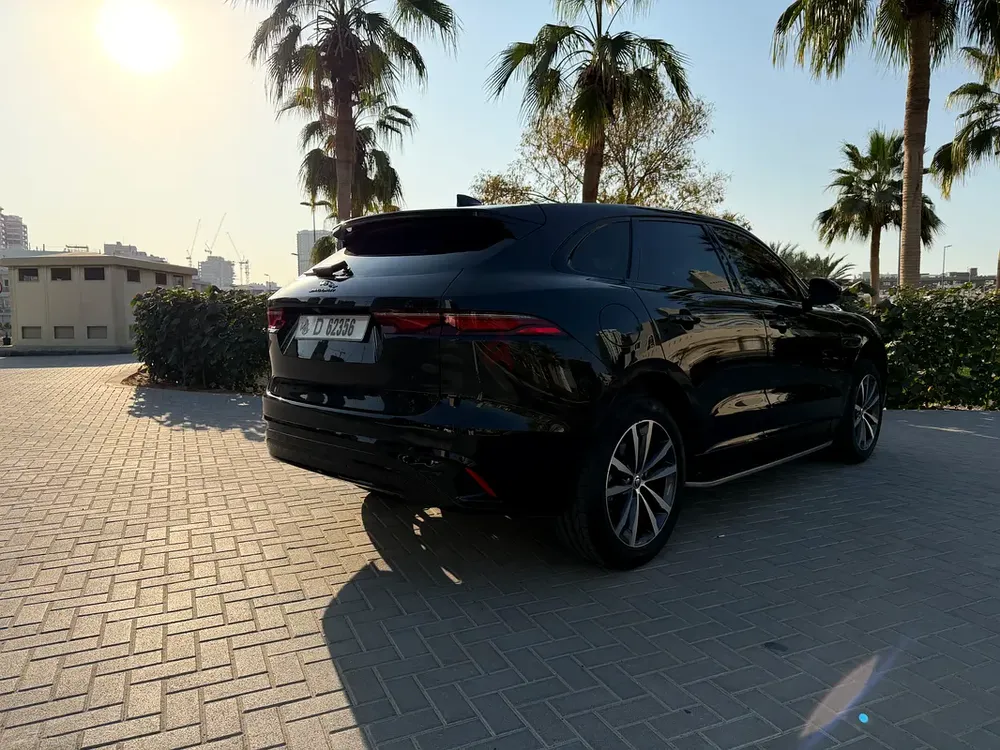 Jaguar F-Pace R Dynamic SE - Image 7