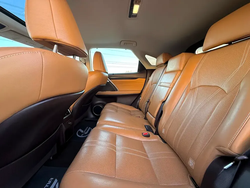 LEXUS RX350 | Warranty | GCC Specs - Image 4