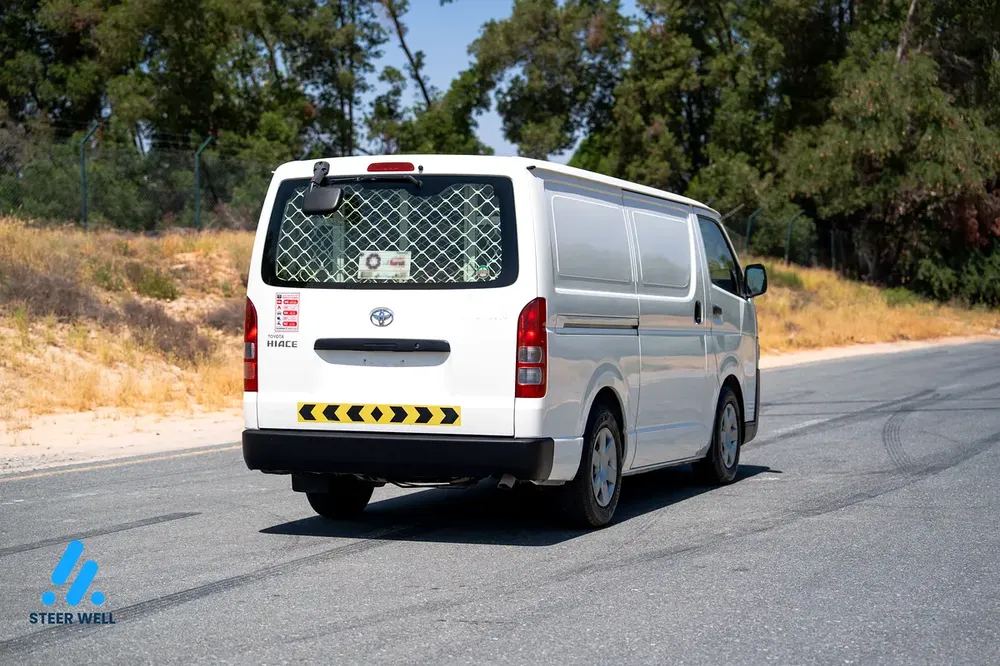 2022 Toyota Hiace GL Cargo Van | 2.7L | Manual Transmission | GCC Specs - Image 11