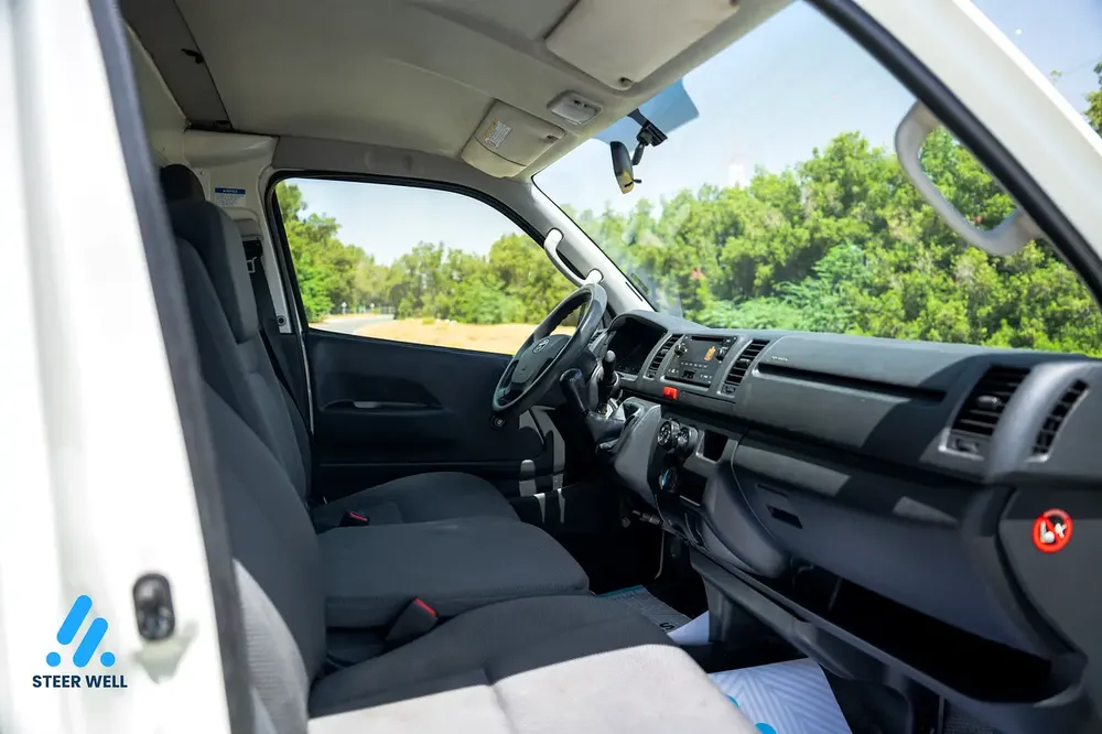 2022 Toyota Hiace GL Cargo Van | 2.7L | Manual Transmission | GCC Specs - Image 14