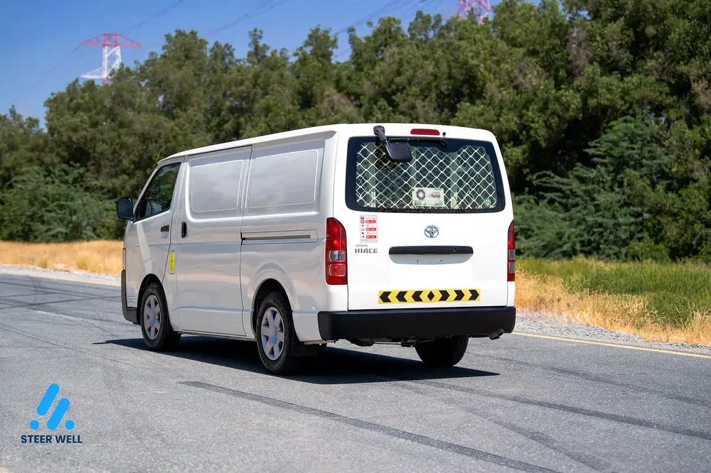 2022 Toyota Hiace GL Cargo Van | 2.7L | Manual Transmission | GCC Specs - Image 8