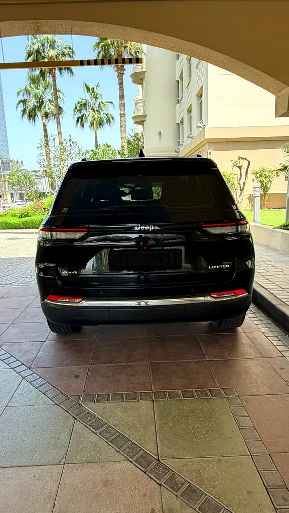 Jeep Grand Cherokee - Image 7