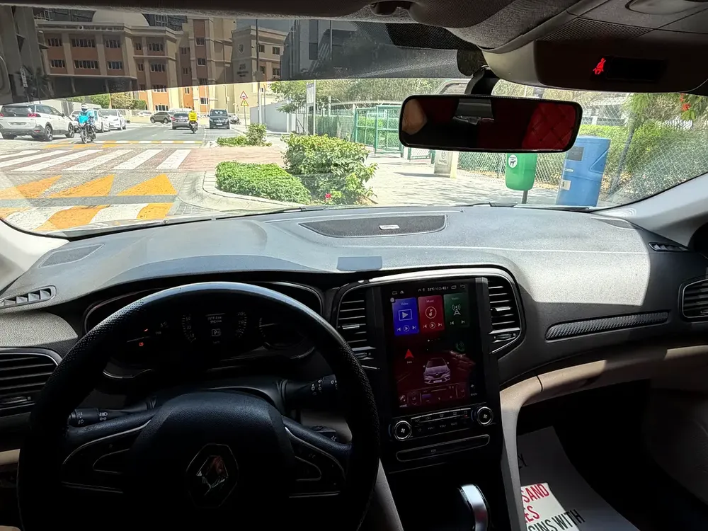 Renault Megane 2018 Gcc spec, 2 keys and Full Service history, New Yokohoma Tyres, New Battery - Image 13