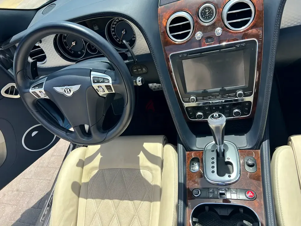 Bentley GTC W12 EXCELLENT CONDITION - Image 10