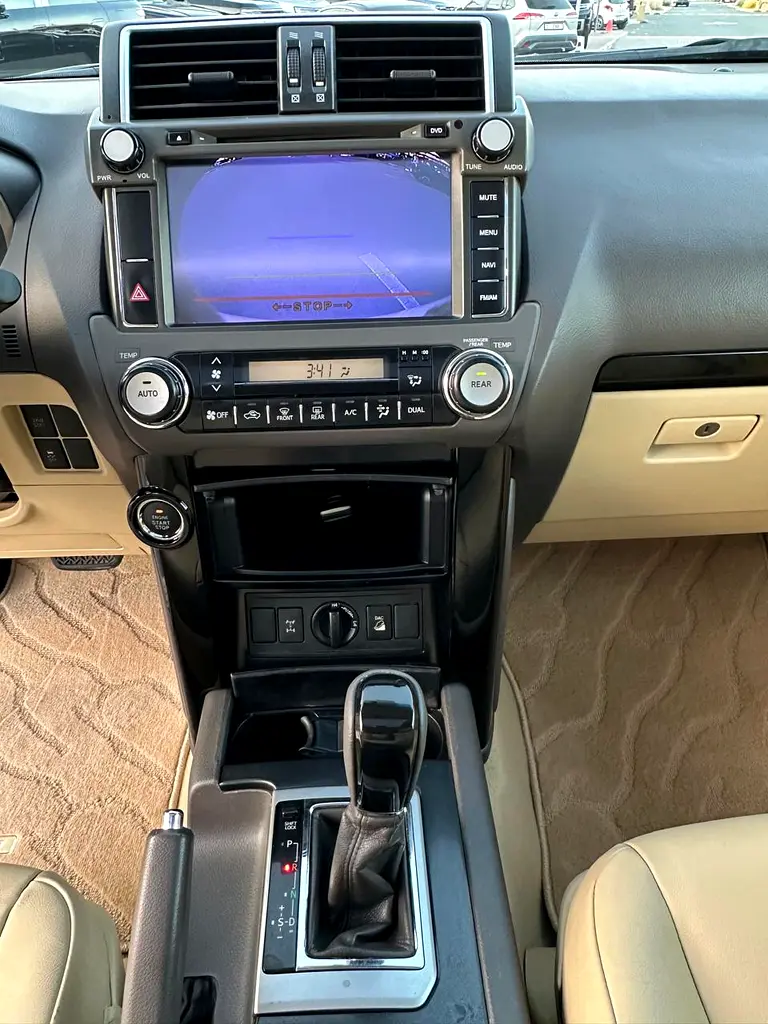 Toyota Prado VXR No Accident Model 2015 GCC Full Options  Excellent Condition - Image 14