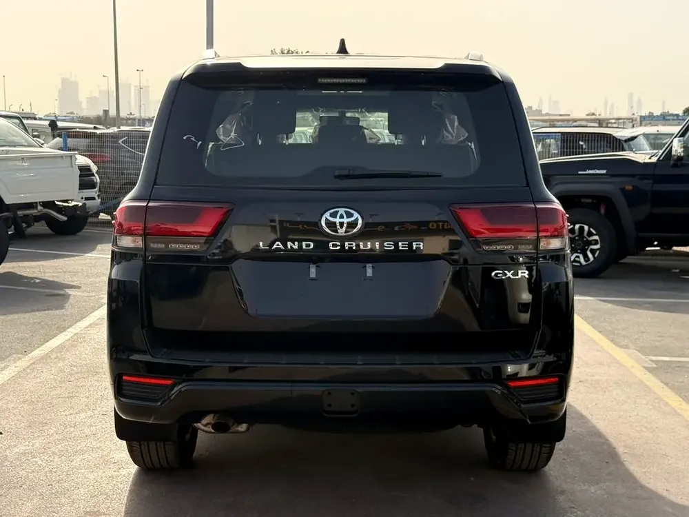 Toyota Land Cruiser GXR 2026, GCC Specs - Brand New! - Image 4