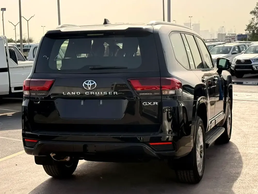 Toyota Land Cruiser GXR 2026, GCC Specs - Brand New! - Image 5