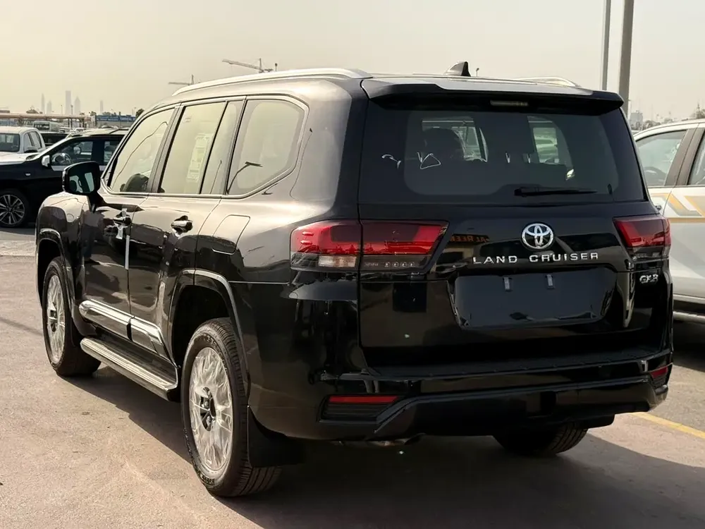 Toyota Land Cruiser GXR 2026, GCC Specs - Brand New! - Image 6