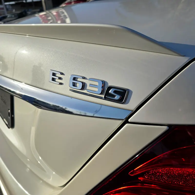 Mercedes E 63s 2017 Beige Interior Japanese Specs - Image 17