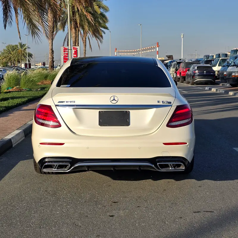 Mercedes E 63s 2017 Beige Interior Japanese Specs - Image 5