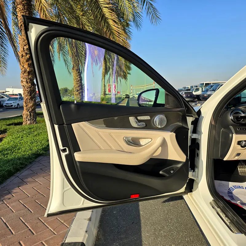 Mercedes E 63s 2017 Beige Interior Japanese Specs - Image 7