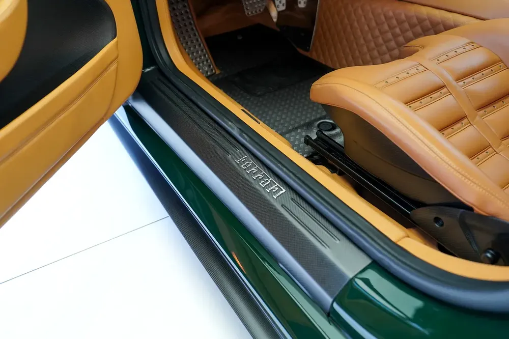 599 GTO | FULL CARBON INTERIOR AND EXTERIOR | DAYTONA SEATS | GCC CAR - Image 7