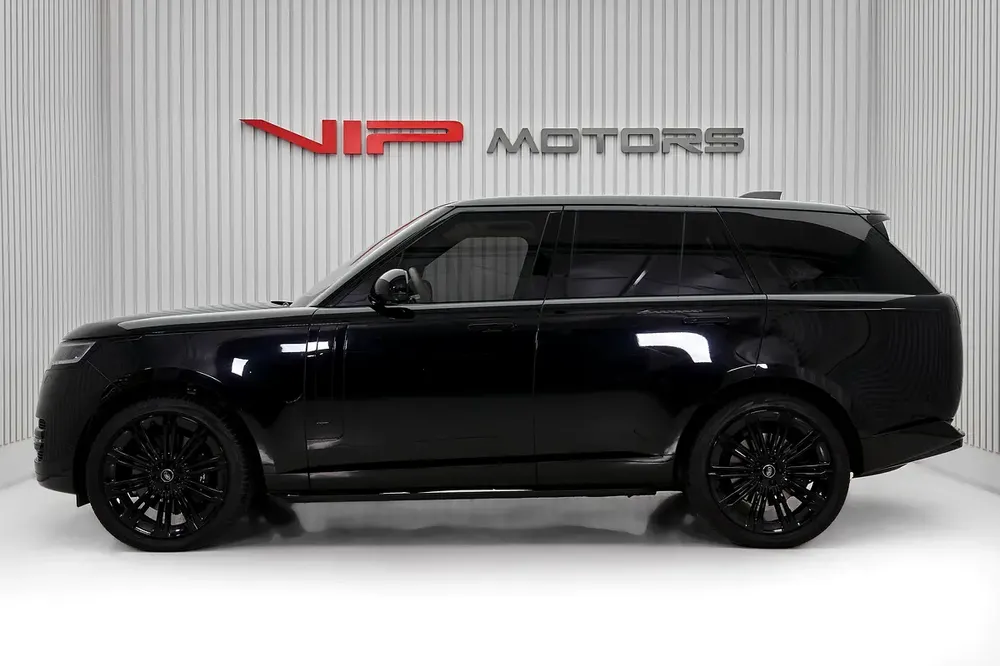 RANGE ROVER VOGUE V8 HSE, 2023, DEALER 5 YEARS WARRANTY, FSH, EXCELLENT CONDITION - Image 7