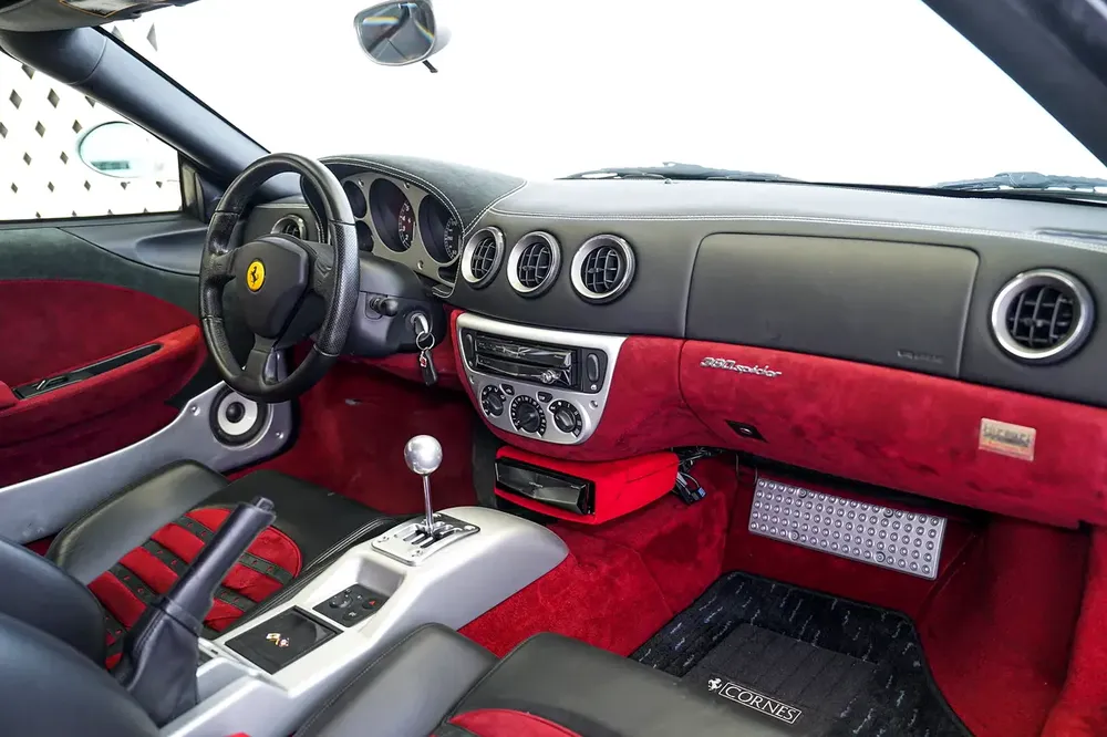 360 SPIDER | MANUAL | TWO TONE INTERIOR | WARRANTY AVAILABLE - Image 11