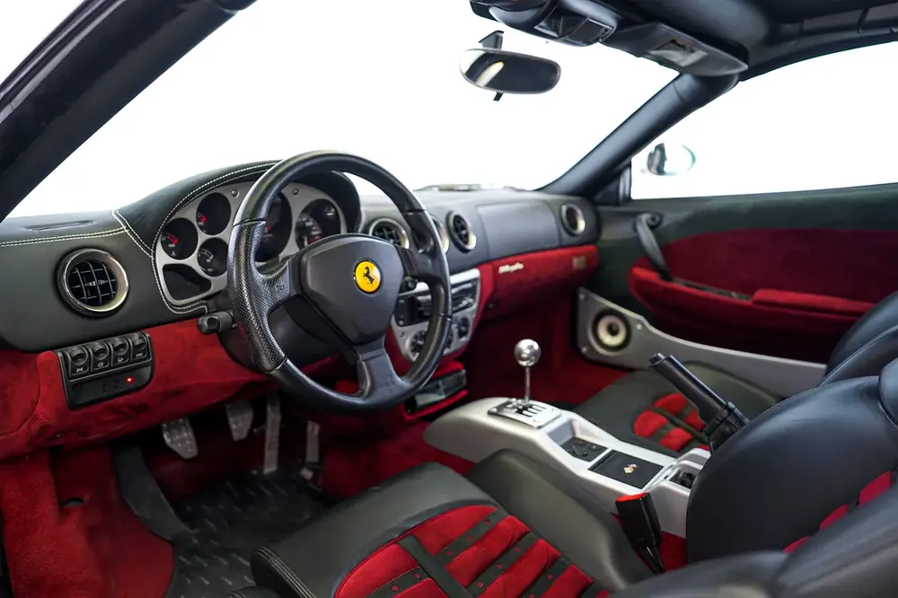 360 SPIDER | MANUAL | TWO TONE INTERIOR | WARRANTY AVAILABLE - Image 7