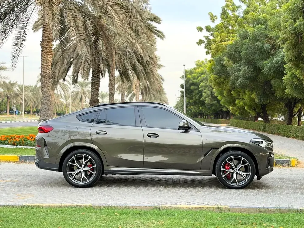 Pristine 2023 BMW X6 xDrive40i M Sport | GCC Specs | Warranty & Service - Image 10