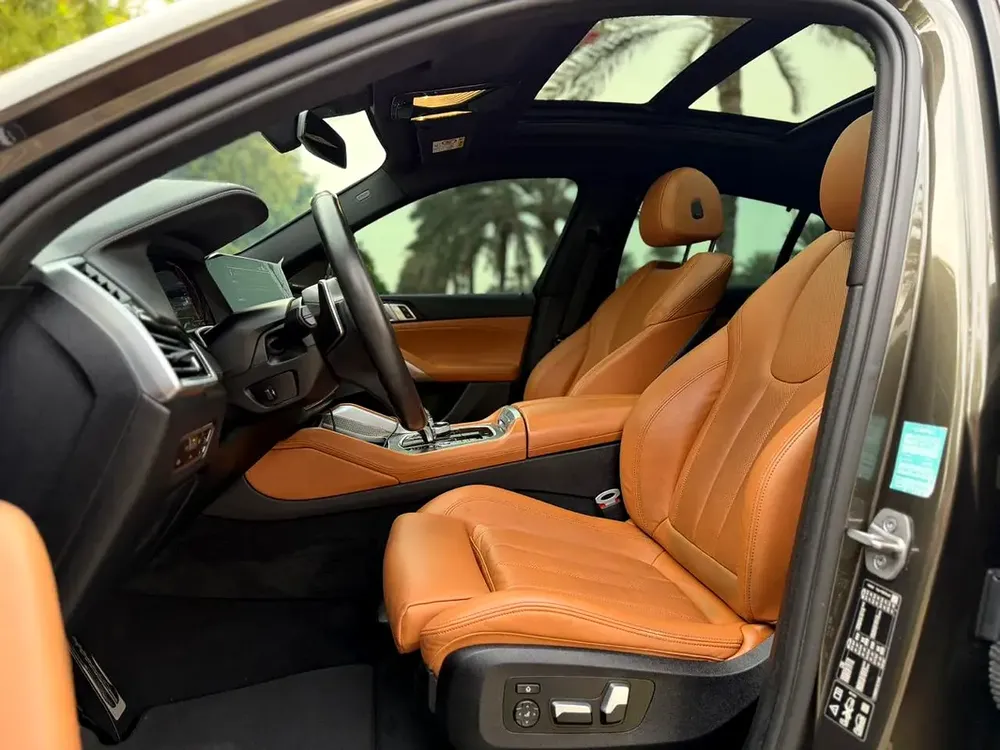Pristine 2023 BMW X6 xDrive40i M Sport | GCC Specs | Warranty & Service - Image 14