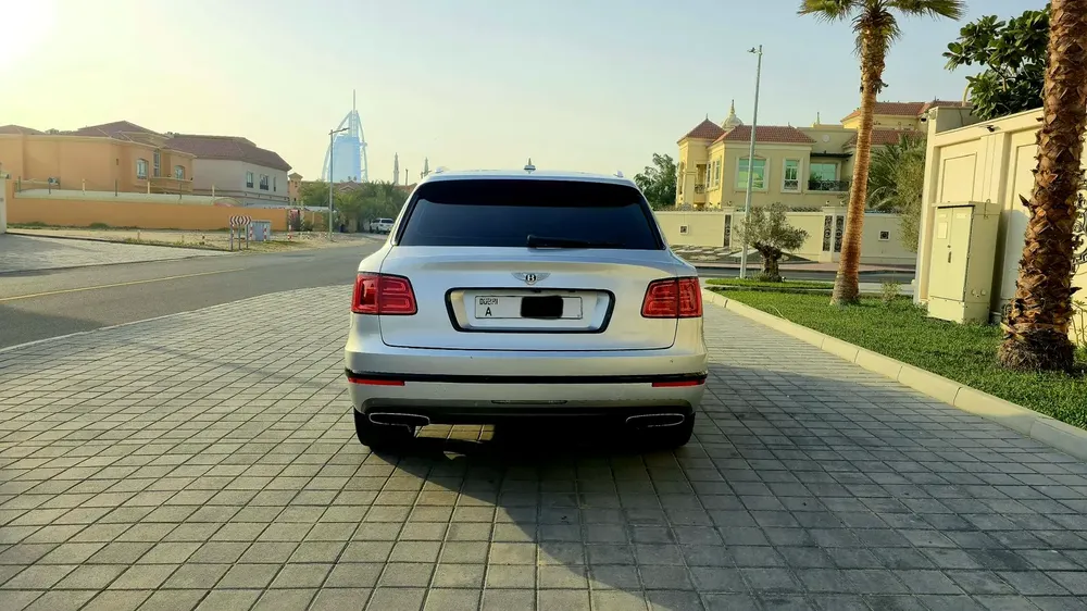 Bentley bentayga first edition W12 GCC in excellent condition. - Image 6