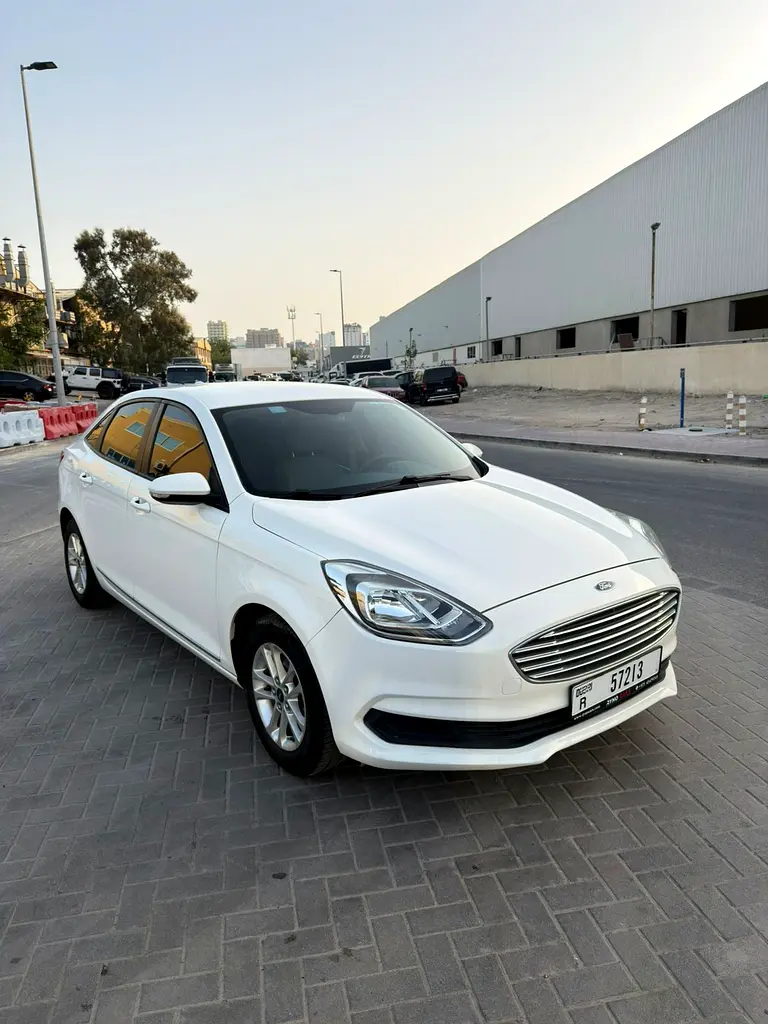 2020 Ford Escort Ambiente 1.5L V3 // GCC Specs - Image 4