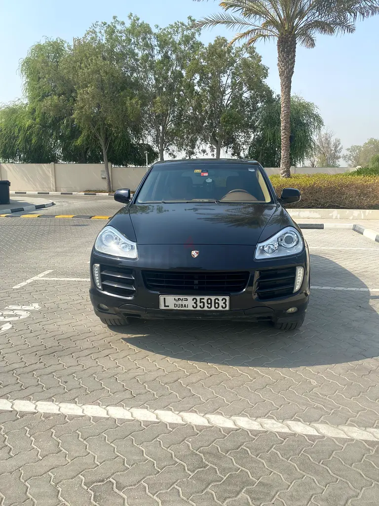 Porsche Cayenne S - 2009 - GCC Specs - Image 4
