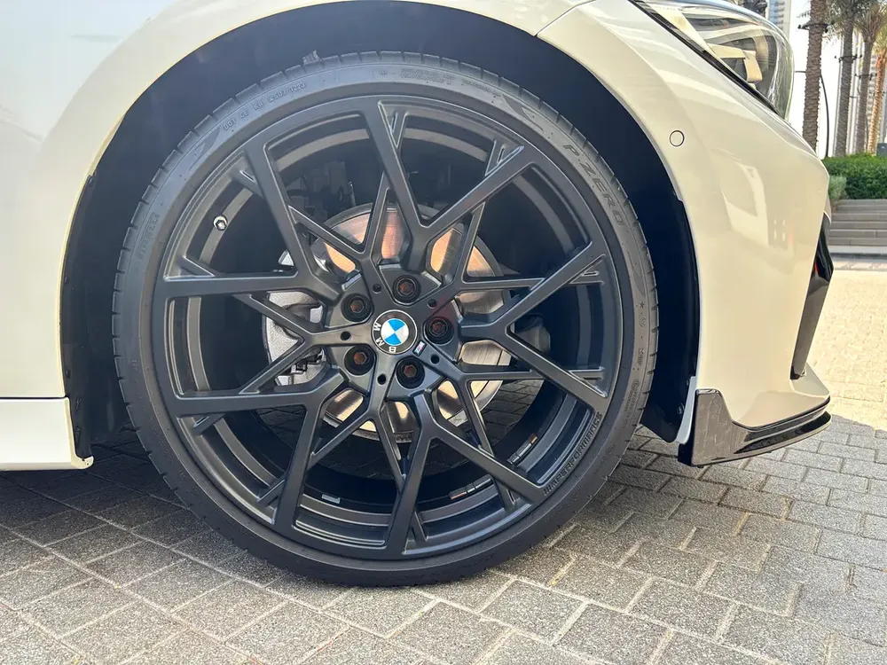 BMW 3-Series 320i 2020 GCC Specs - M-Sport Package - Immaculate Condition - Image 8