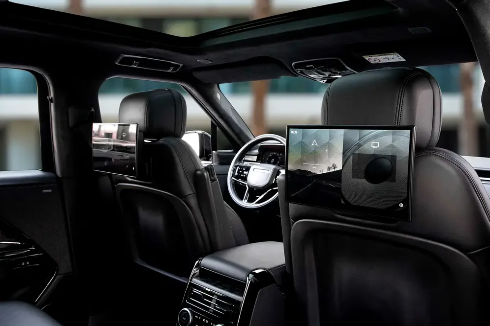 8,617 P.M |  Range Rover Sport First Edition | 0% Downpayment | Al Tayer Warranty! - Image 12