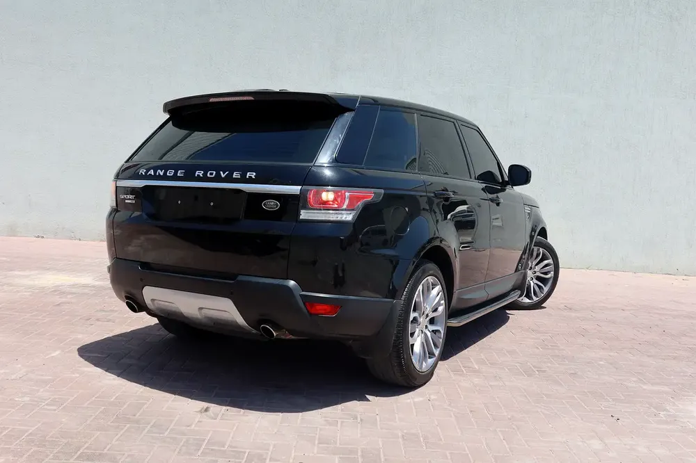 2015 RANGE ROVER SPORT HSE SUPERCHARGED GCC LOW KMS - Image 9