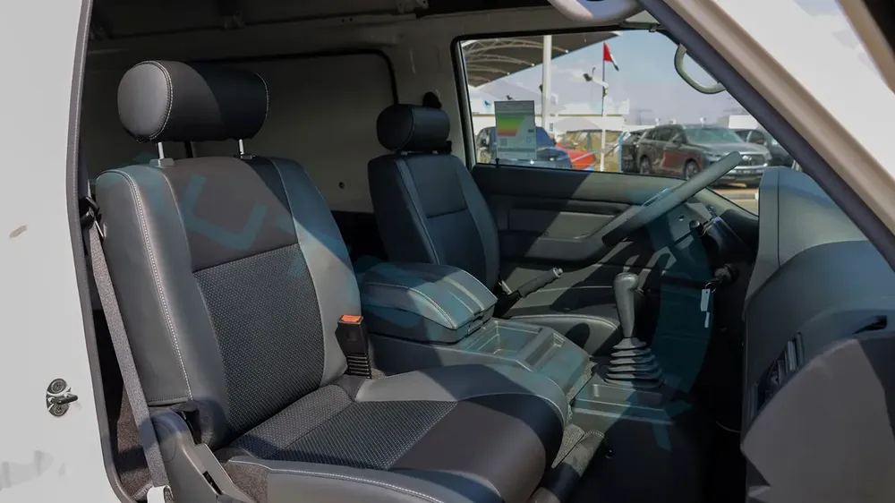 2025 CMC D260 Panel Van 2.4L RWD GCC 0Km With 3 Years Or 100,000 Km Warranty - Image 13